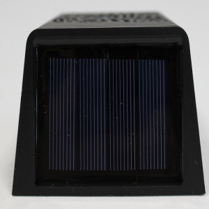 Dekoratív kültéri napelemes LED lámpa áttört mintával - mini dekor lámpa lépcsőre, kerítésre (BBV) - Image 7