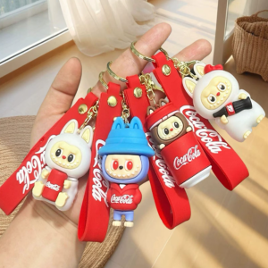 Labubu Coca-Cola meglepetés kulcstartó – 6 cm-es limitált szörnyecske figura gyűjtőknek (BBE) - Image 14