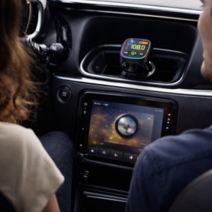 XHUA KOS-21 autós MP3 lejátszó – 3A Type-C FM transmitter, Bluetooth, USB töltő 12–24V (BBD) - Image 2